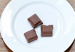 3 squares of milk chocolate