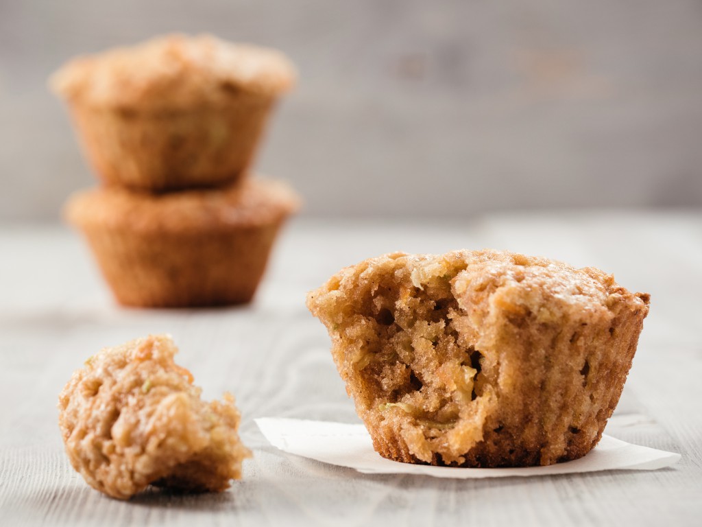 Muffins with zucchini, carrots, apple and cinnamon